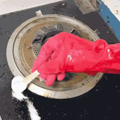 Cleaning product in action
